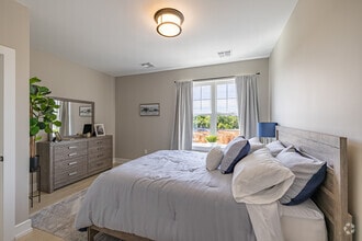 2BR, 2BA - 1,402SF - Bedroom - Westfield Crossing