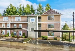 Building Photo - 9917 Holly Dr