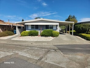 Building Photo - 24 Westgate Cir