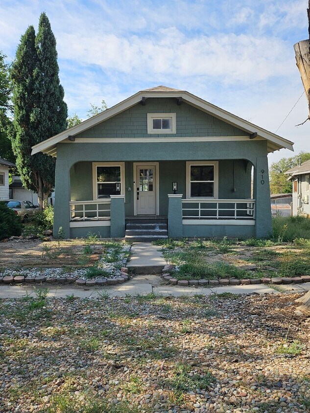Foto principal - ALL PROSPECTIVE TENANTS MUST SUBMIT A $58 ...