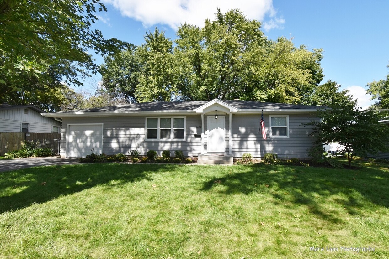 Primary Photo - 307 Hillside Pl