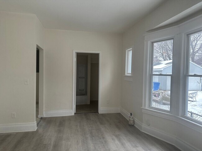 Foto del edificio - 85-87-87 Pullman Ave