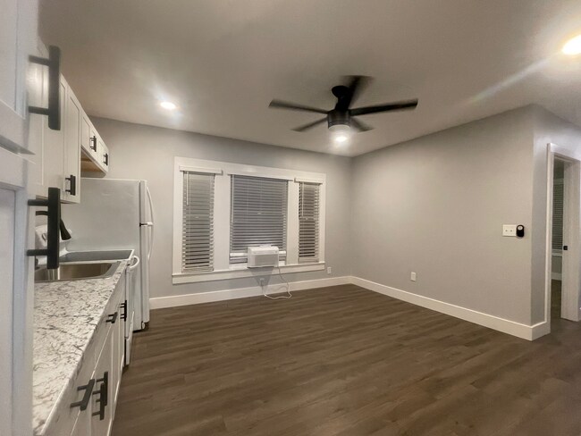 Foto del edificio - 126 Smith Ln