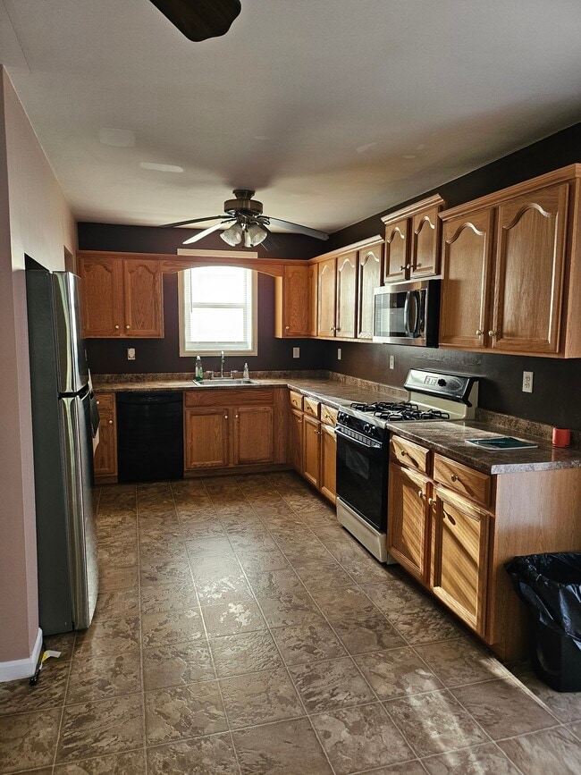 Cocina - 730 Tatum St