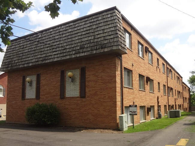 Foto del edificio - Coach Arms Apartments