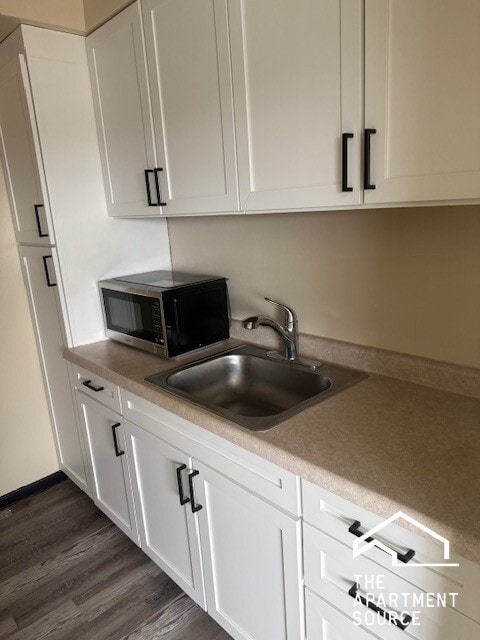 Building Photo - 1400 Chicago Ave