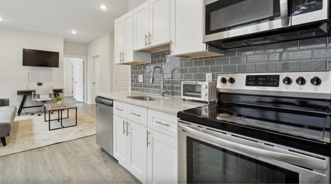 Photo - 1522 W Girard Ave Apartment