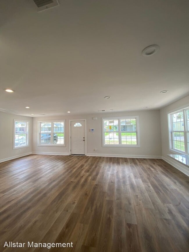 Building Photo - 3 br, 2 bath House - 788 N Merton Street