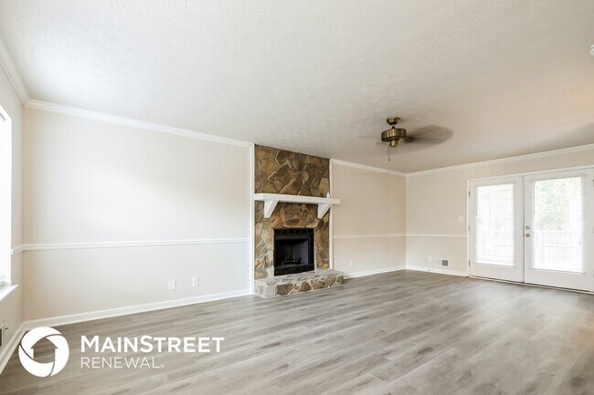 Foto del edificio - 2149 Logan Dr