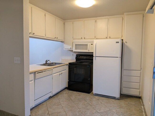 Foto del edificio - 4781 N Polk Ave