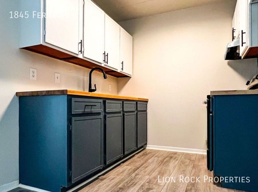 Charming 1Bedroom Flat in Anoka Live in... Apartment for Rent in