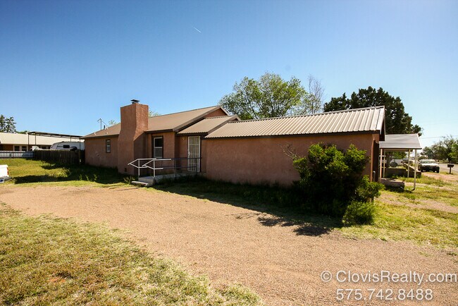 Foto del edificio - 9 Pineway Blvd