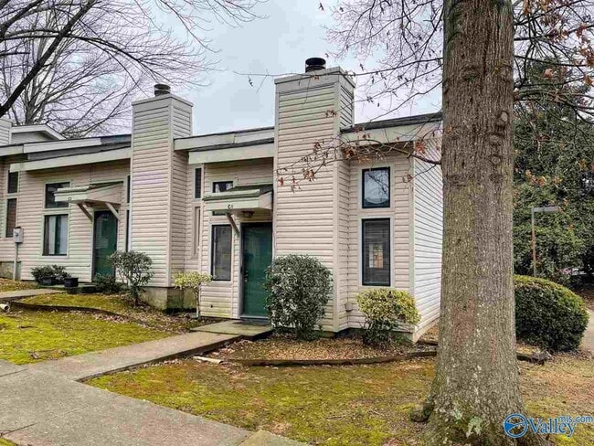 Building Photo - 1103-11C4 Old Monrovia Rd