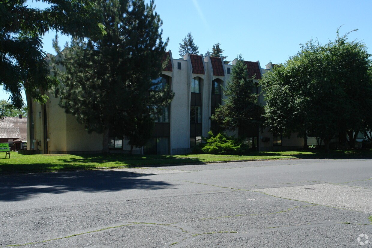 Foto del edificio - 424 E Nora Ave