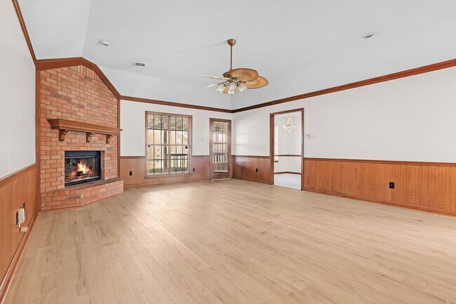 Foto del edificio - 7628 Lowrance Rd