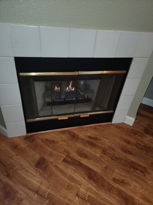Foto del edificio - 4 Bedroom 3 Bathroom in the Sylvan School District