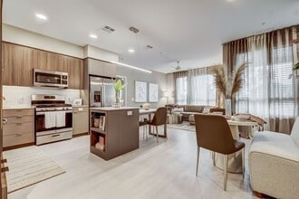 Building Photo - Griffis Platinum Triangle