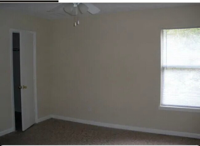 Building Photo - 3173 Dove Ct SW