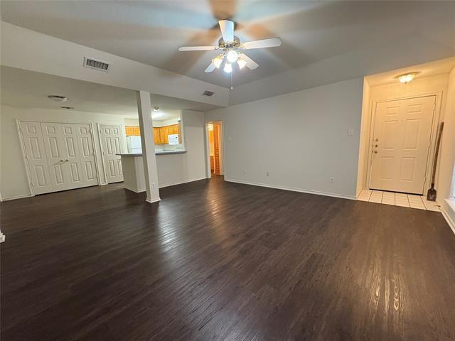 Foto del edificio - 318 Bryant Ln