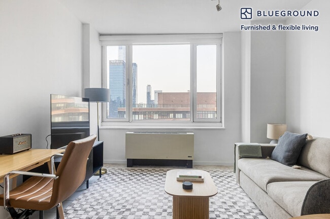 Building Photo - 635 W 42nd St