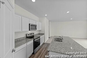 Foto del edificio - 14382 Palm Ridge