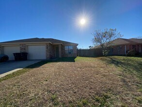 Building Photo - 108 Castellon Ct