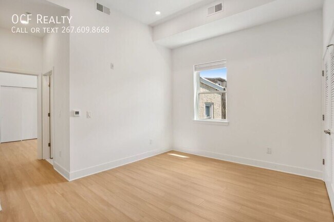 Foto del edificio - 3952 Lancaster Ave