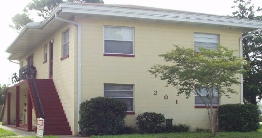 Building Photo - 201-211 N 9th St