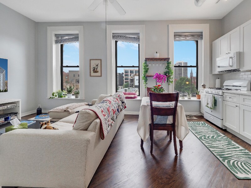 Foto principal - 1561 N Wells St