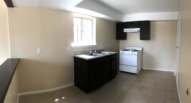 Building Photo - 3608 Tularosa Ave