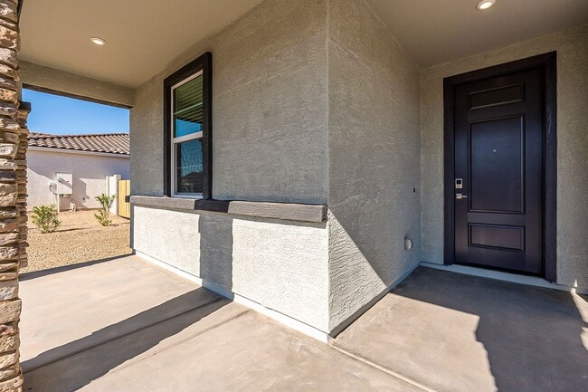 Building Photo - 1434 E Pisa Dr