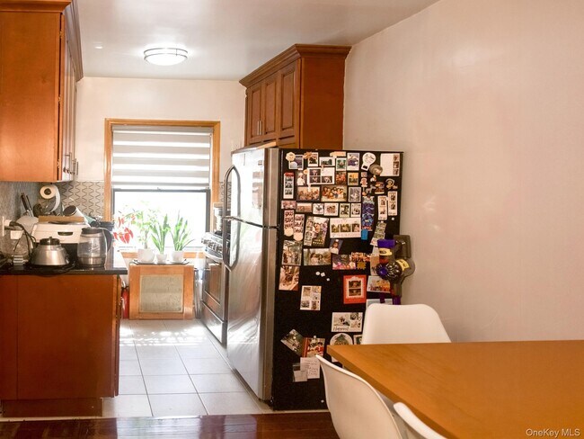 Foto del edificio - 209-20 42nd Ave