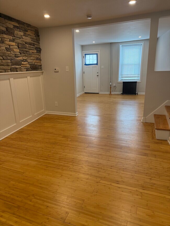Foto del edificio - 4469 Silverwood St