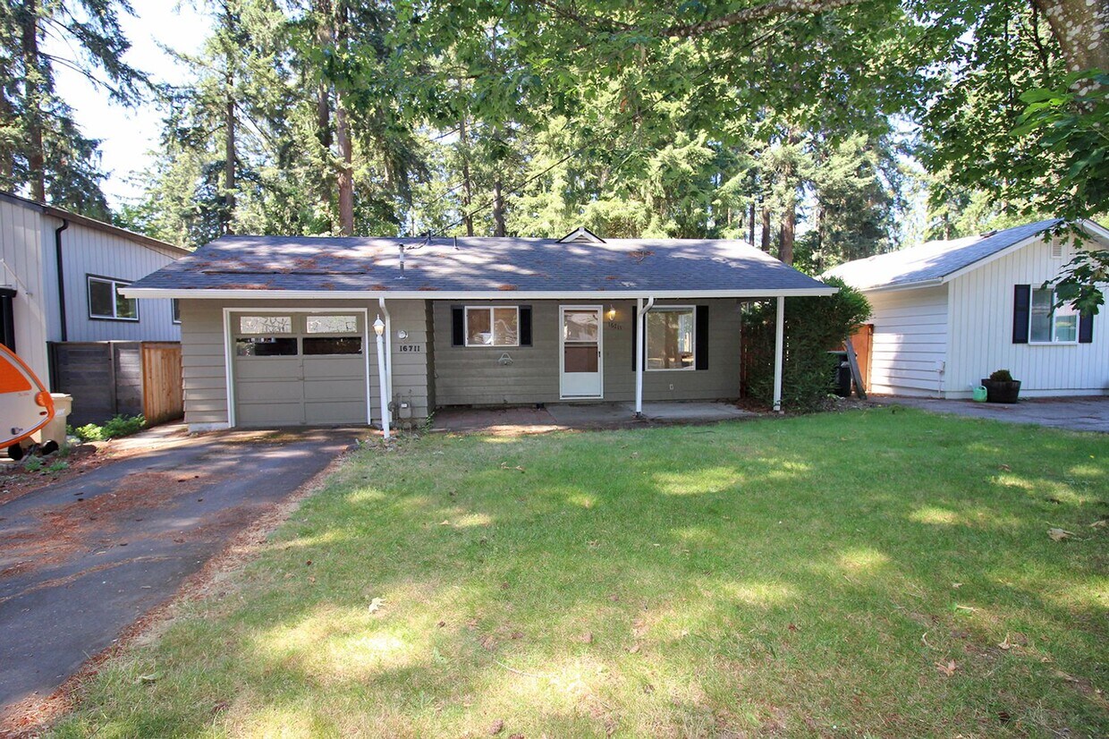 Foto principal - 16711 SW Lake Forest Blvd