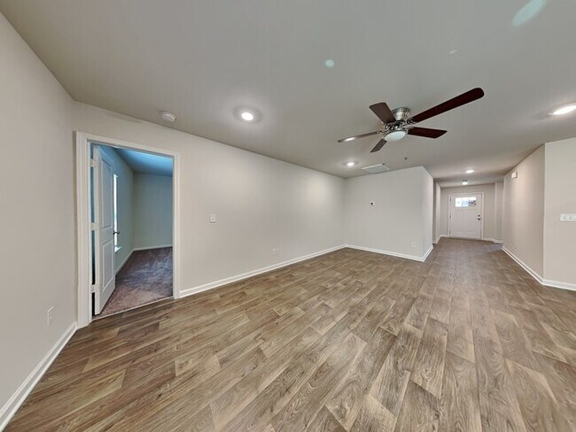 Foto del edificio - Close to Ft Jackson, I-77 and I-26 and Shaw Airforce