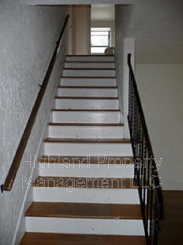 Foto del edificio - 1035 NE B St