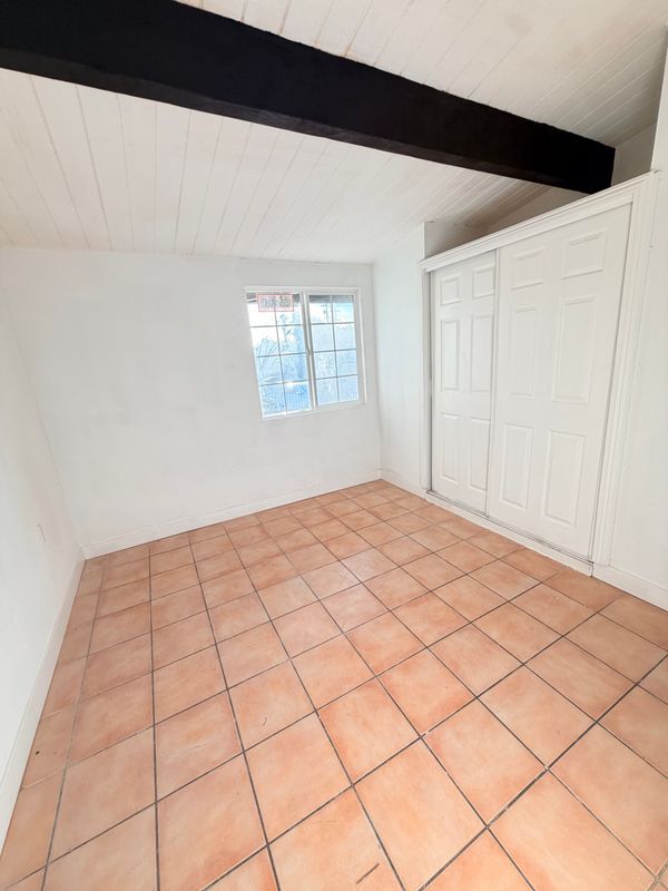 Foto del edificio - 5314 N Banewell Ave