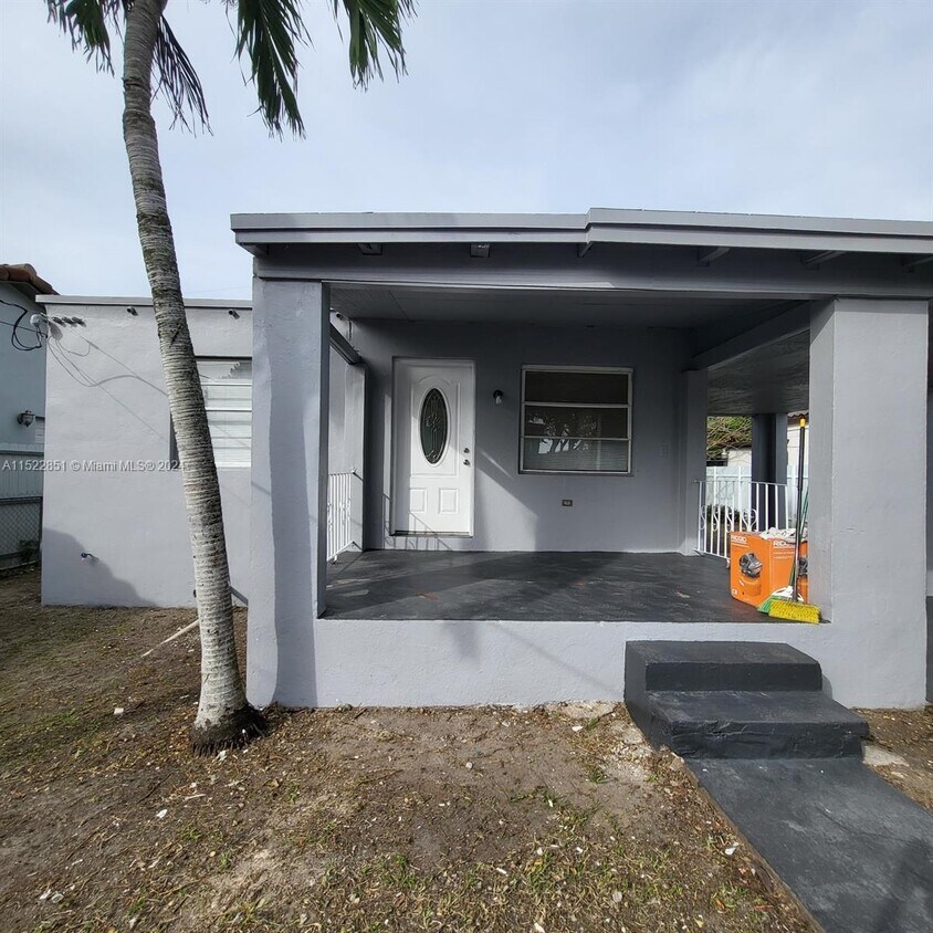 Primary Photo - 210 SW 30th Ave