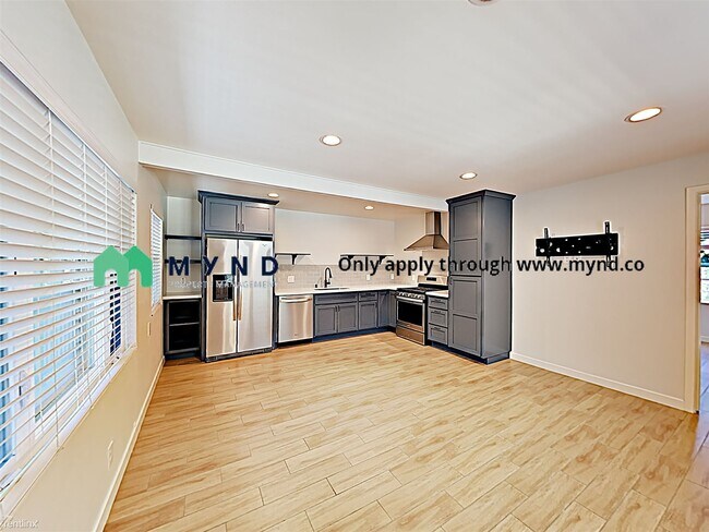 Building Photo - 1 br, 1 bath  - 1724 T St Apt 5 Apt 5