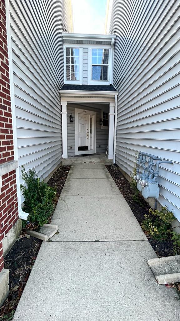 Building Photo - 122 Allerton Dr