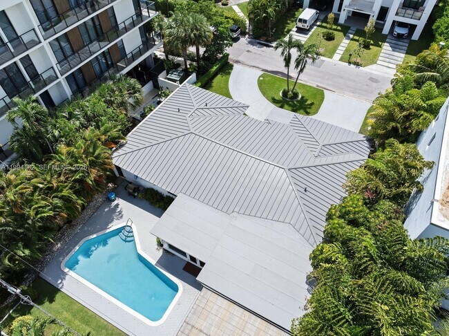 Foto del edificio - 3551 E Glencoe St