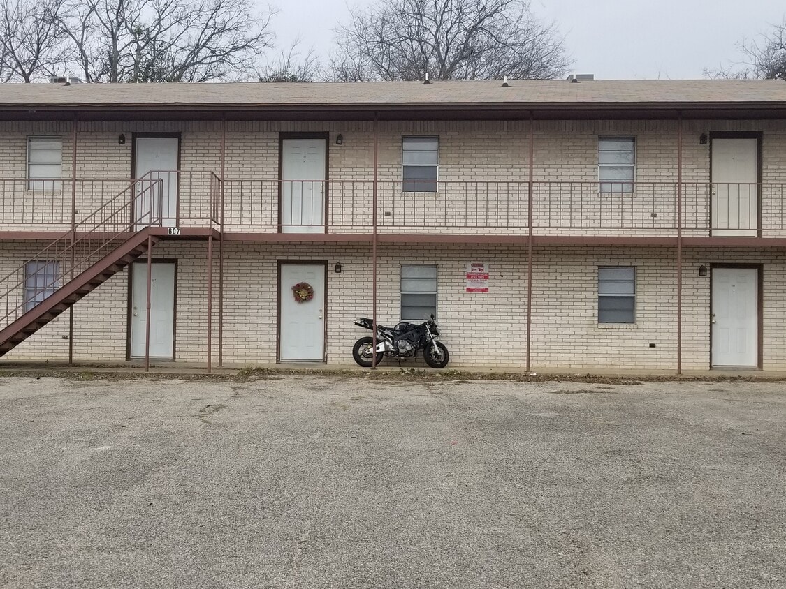 Building Photo - 607 N 20th St