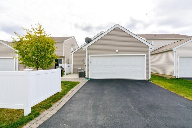 Building Photo - 5816 Trail Creek Dr