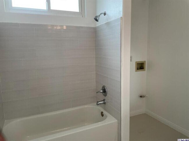 Foto del edificio - 4324 NW 9th Ave