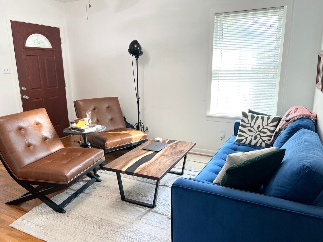 Foto principal - 3104 Tom Green St