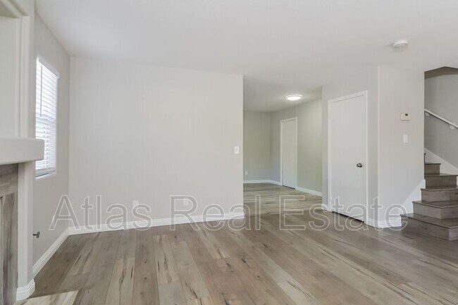 Foto del edificio - 5423 Green Horn St