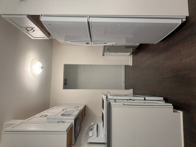 Foto del edificio - 675 Grove Terrace