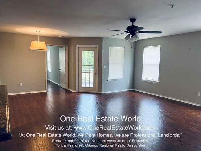 Foto del edificio - 425 Summit Ridge Pl