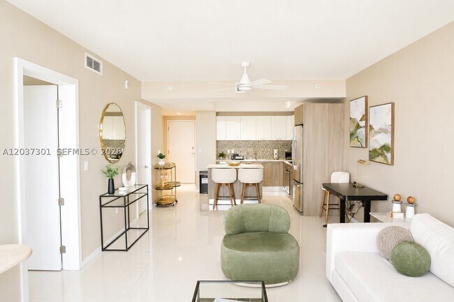 Foto del edificio - 5300 NW 85th Ave