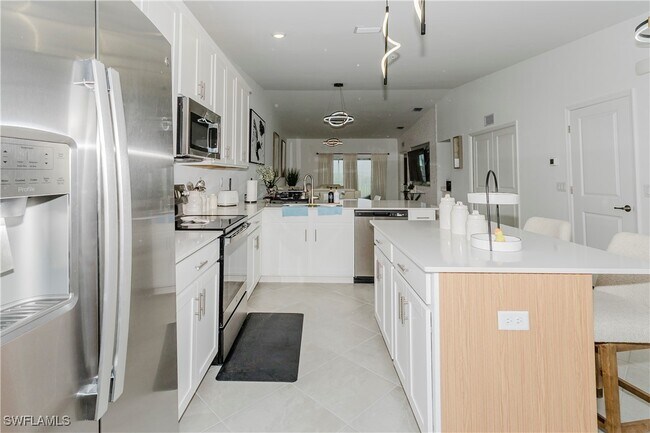 Foto del edificio - 5466 Double Eagle Cir